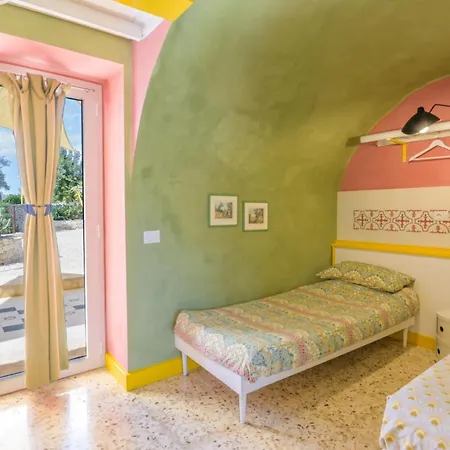 Casa Farlisa, Antico Baglio Con Piscina *