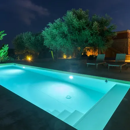 Casa Farlisa, Antico Baglio Con Piscina * Scicli