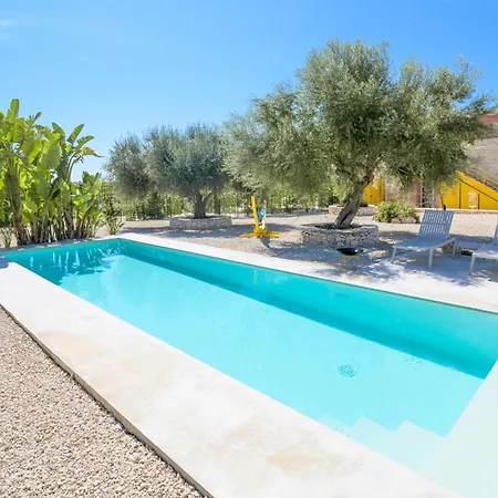 Casa Farlisa, Antico Baglio Con Piscina Villa