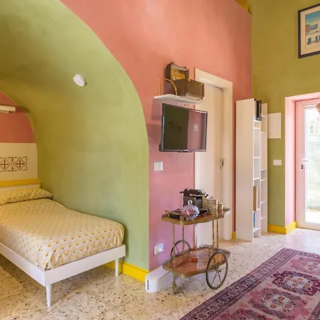 Casa Farlisa, Antico Baglio Con Piscina